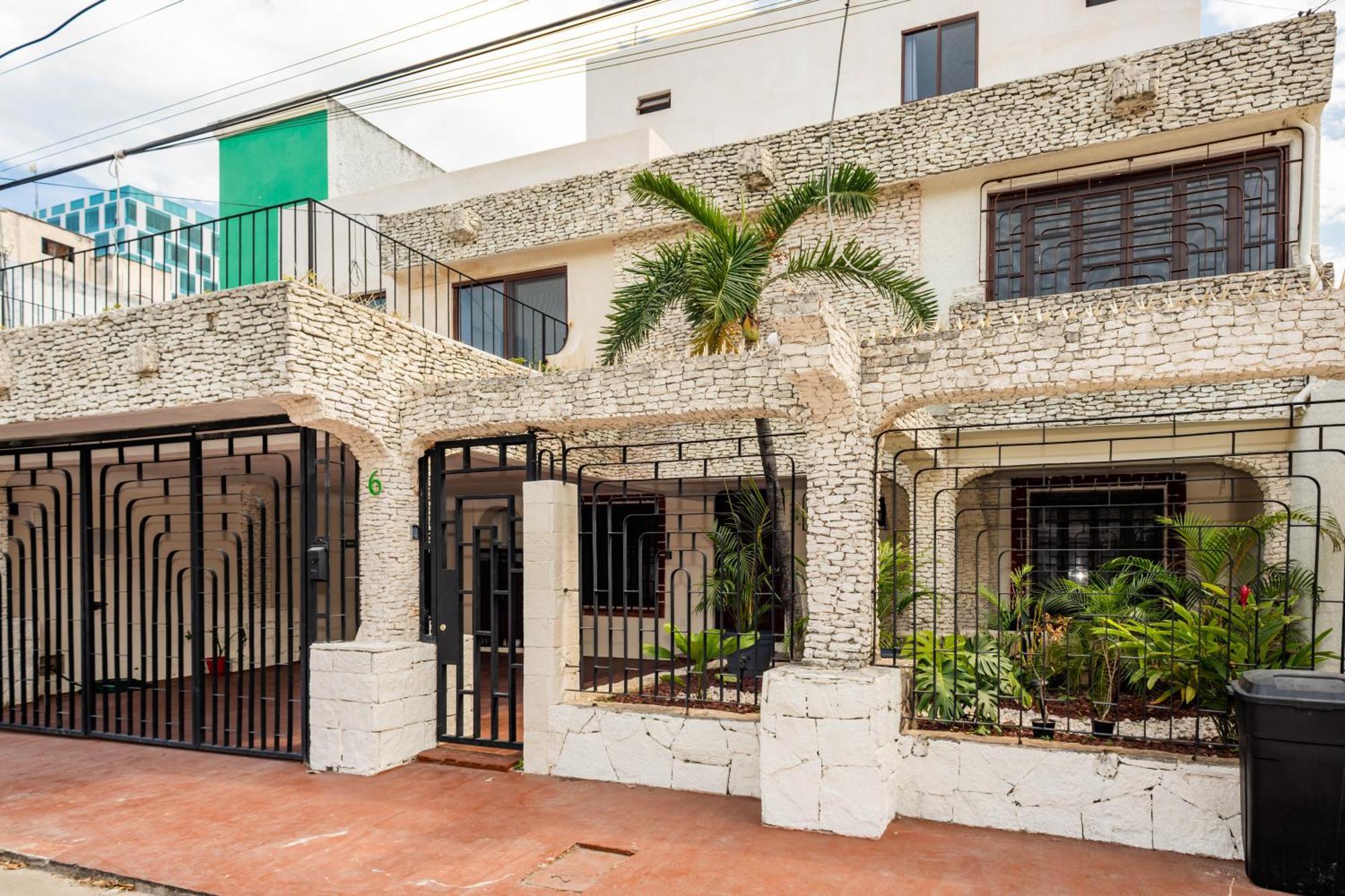 Vica Guest House Con Piscina En La Entrada De La Zona Hotelera Cancún Exterior foto